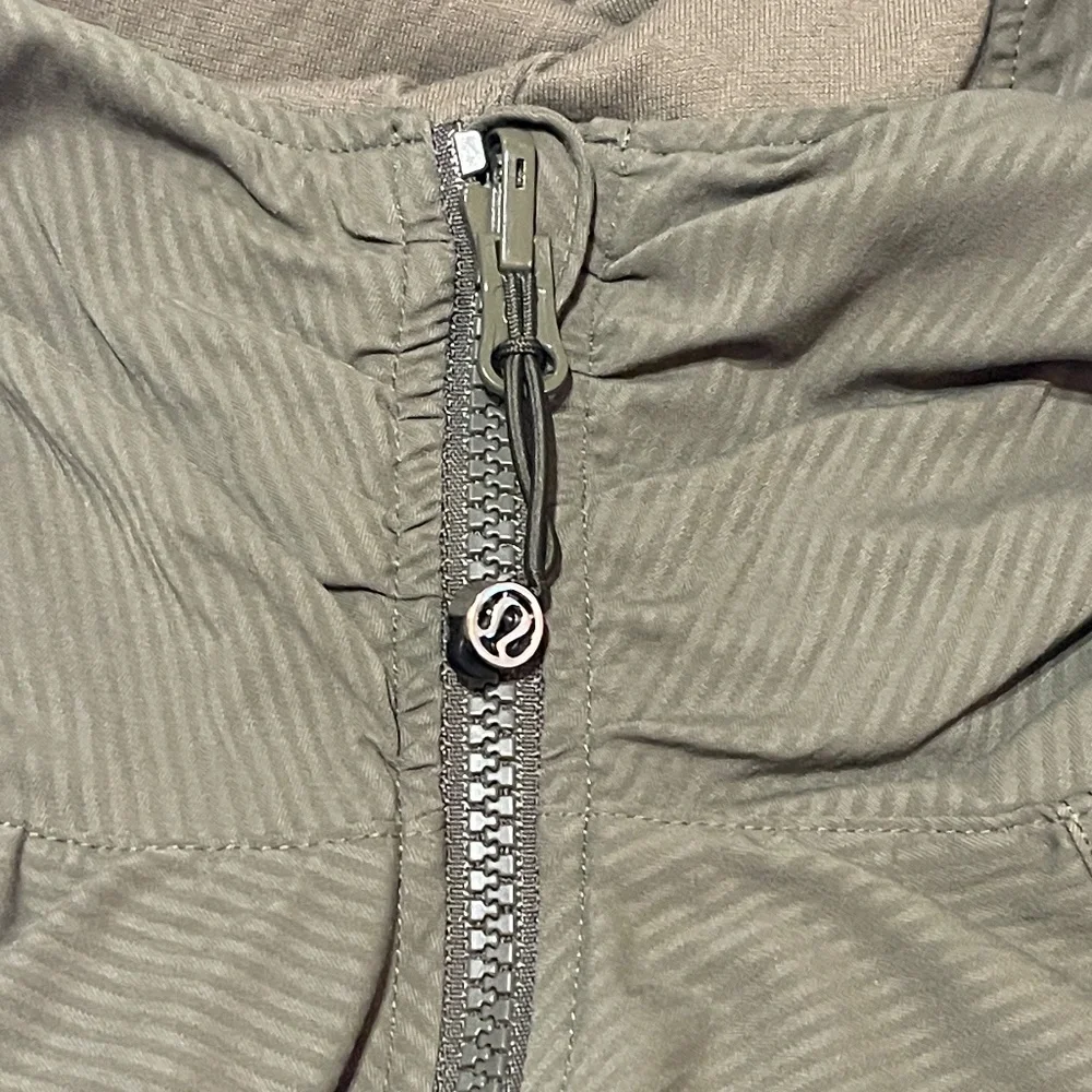 Lululemon In Flux Reversible Jacket Hoodie - Picture 7 of 12